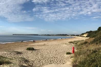 highcliffe-beach-christchurch-.jpg